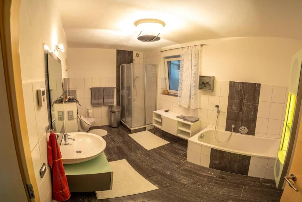 Wohnung Mit Talblick, Ladestation E-Auto Siegen Exteriör bild