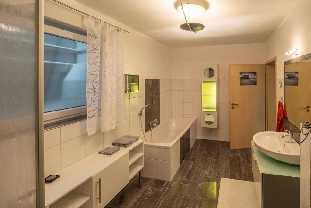 Wohnung Mit Talblick, Ladestation E-Auto Siegen Exteriör bild